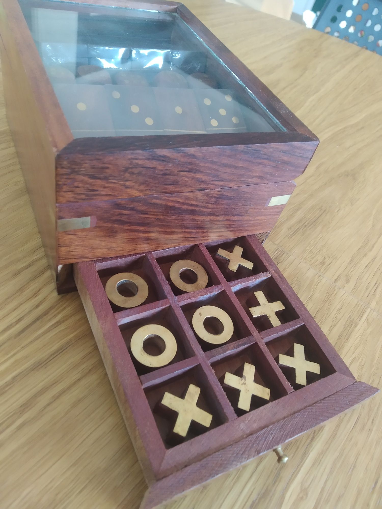 Zestaw gier: kółko i krzyżyk, domino, kości 3W1 ; 15x15x7,5cm
