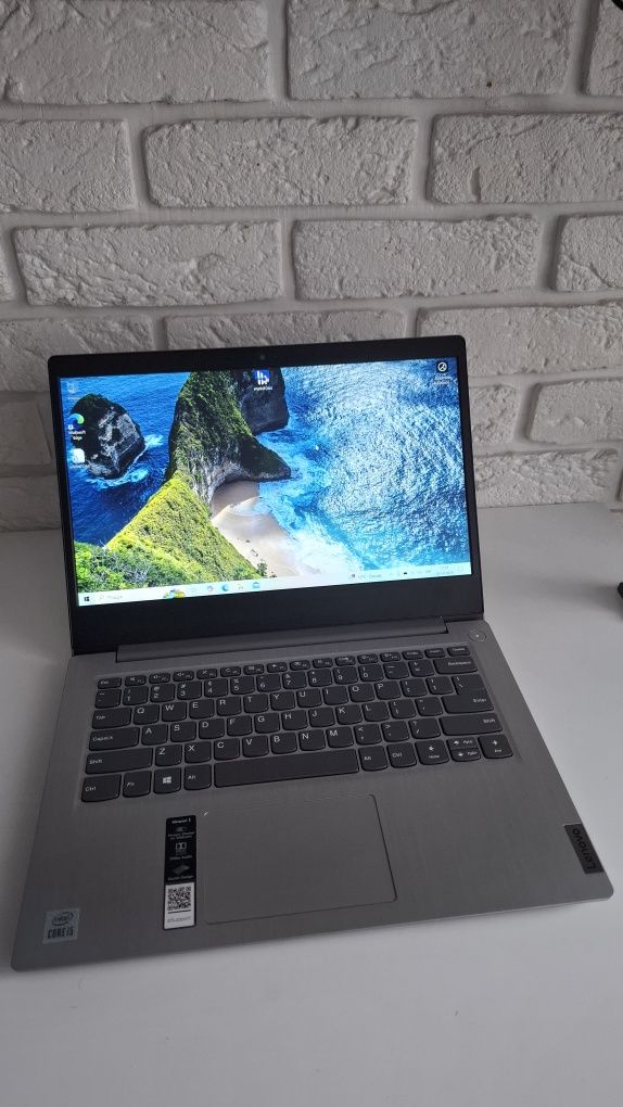 Lenovo ideapad 3 14iiL05 i5-1035g1 8 ram 128 ssd UHD ice lake 1gb