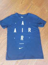 koszulka czarny t-shirt Nike M 146-152 cm