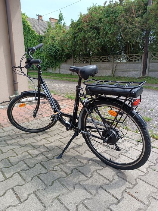 Rower miejski elektryczny MomoDesign Venezia 26- 36V, 7,8 Ah, 280 Wh