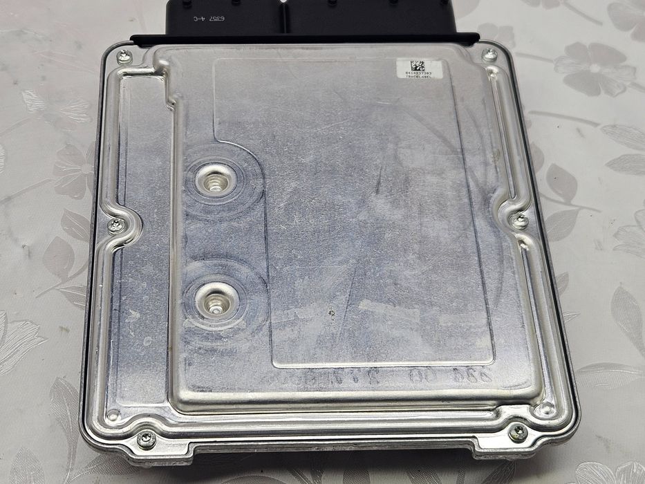 Sterownik silnika Bosch Audi S5 4.2 FSI 8​T​0​9​0​7​5​6​0​C