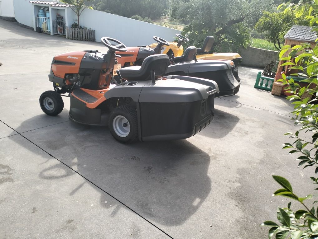 Trator corta relva Husqvarna 11.5cv semi novo