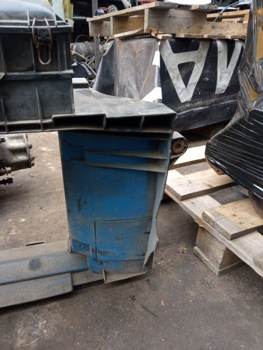 Корпус радиатора диффузор Mercedes REX, Vario 609 611 614 709 714 809