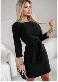 Czarna sukienka z paskiem XL