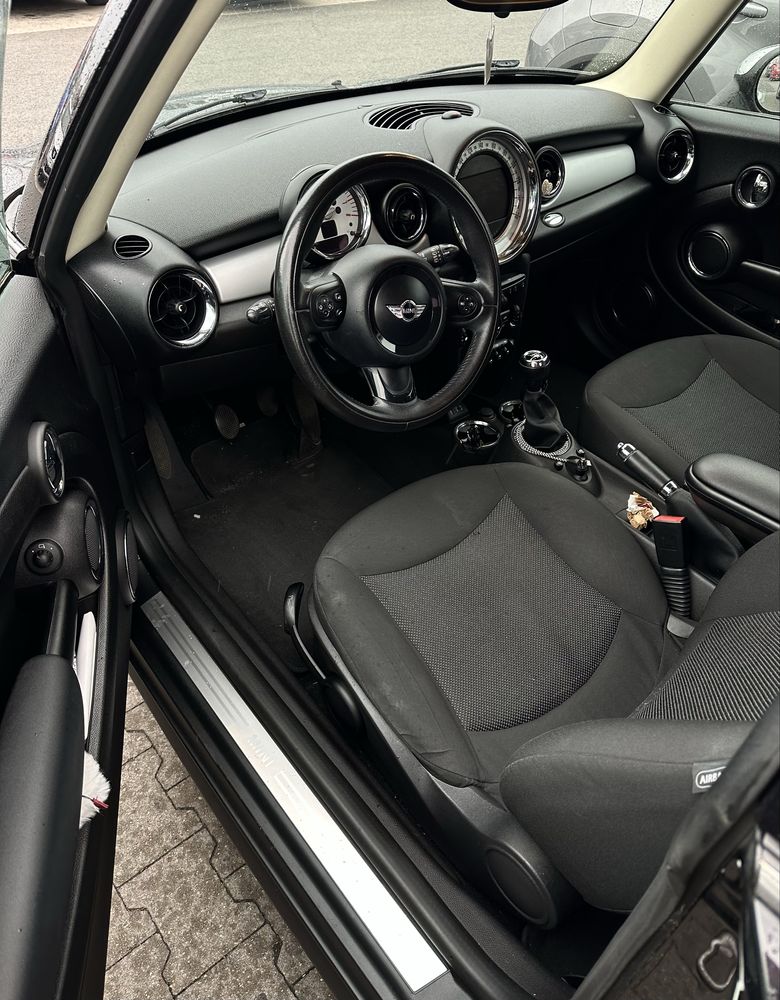 Mini Cooper R56 1.6 75KM | 2012r |
