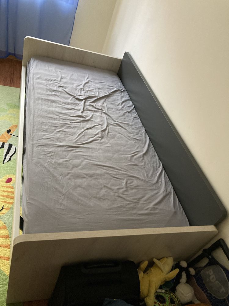 Cama criança com gavetas e colchão