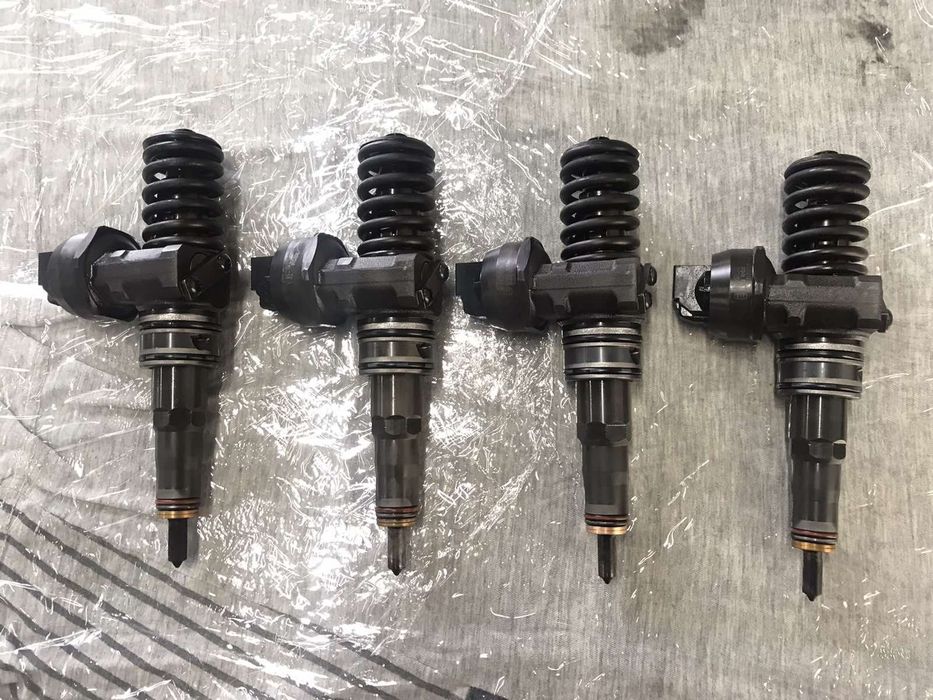 Форсунки Volkswagen Passat B6 B7  Golf 5  2.0 1.9 BKP BKC BMP BKD BLS