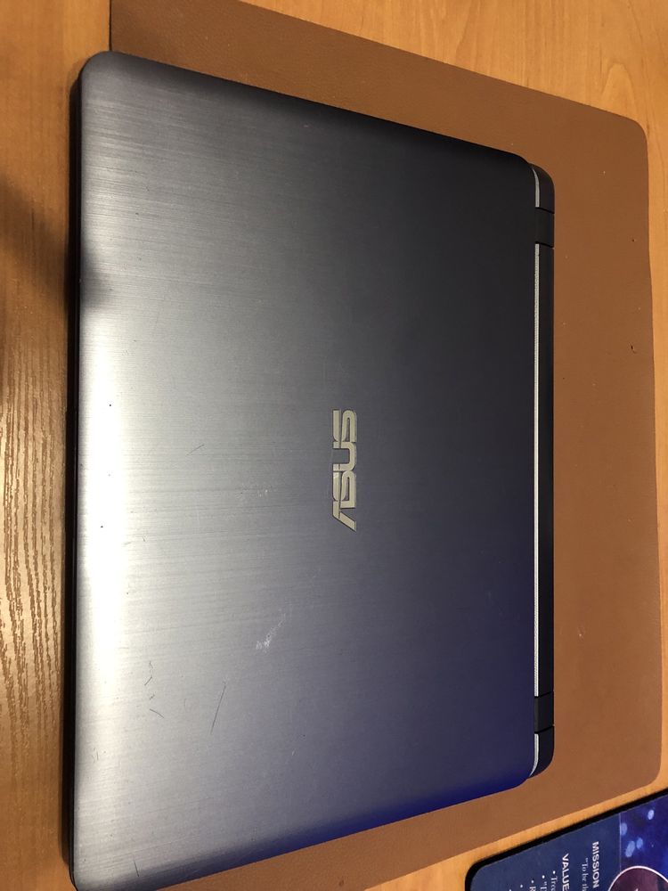 Ноутбук ASUS Notebook X407U гарний стан