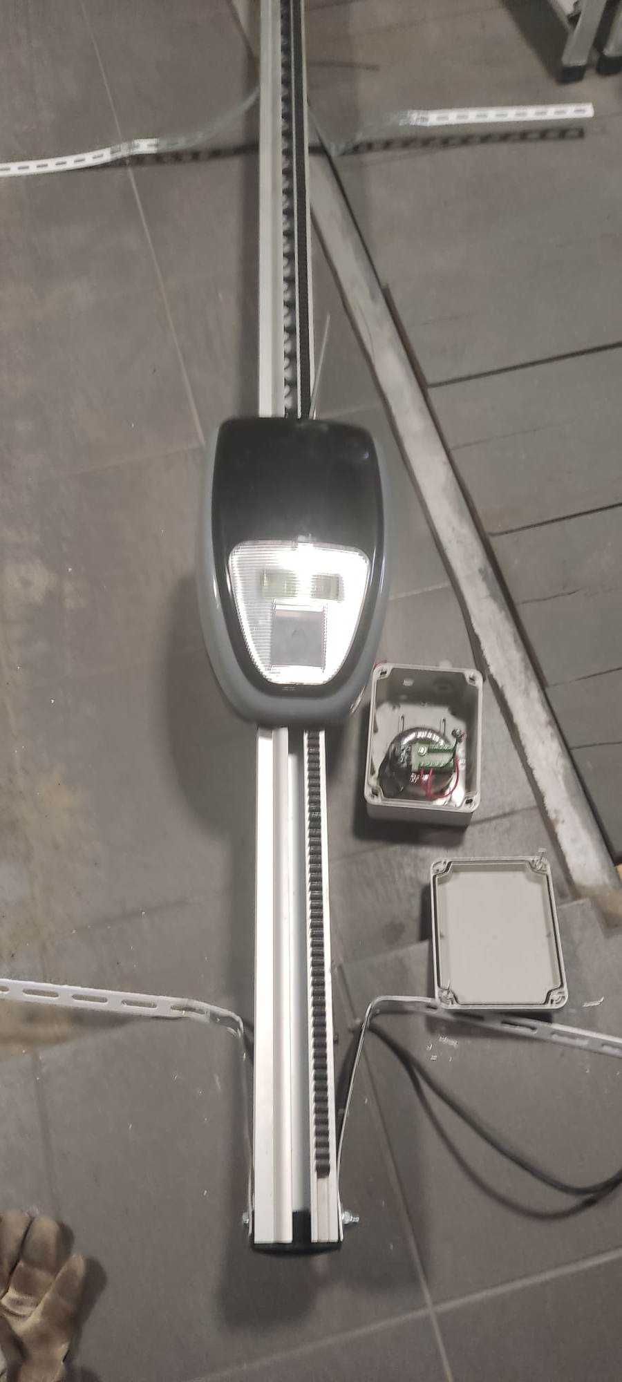 Napęd do Bramy Wiśniowski z Szyną 3 Metry Uszkodzony