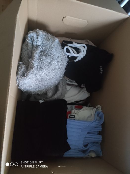 Paka ubrań damskich