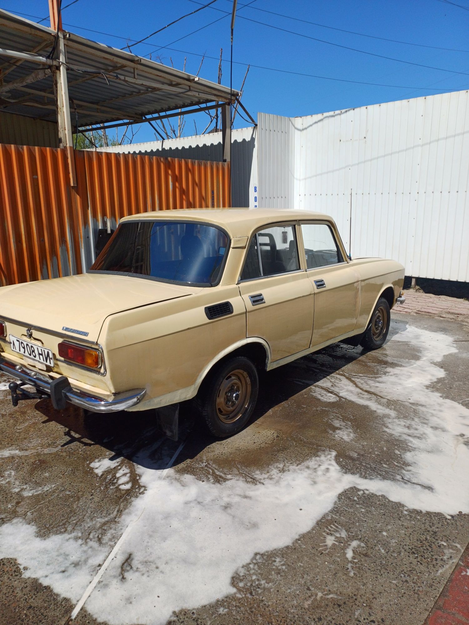 Продам москвич 2140