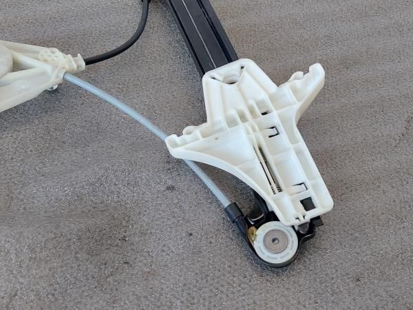 Elevador vidros trás esquerdo VOLKSWAGEN Polo (6R, 6C)