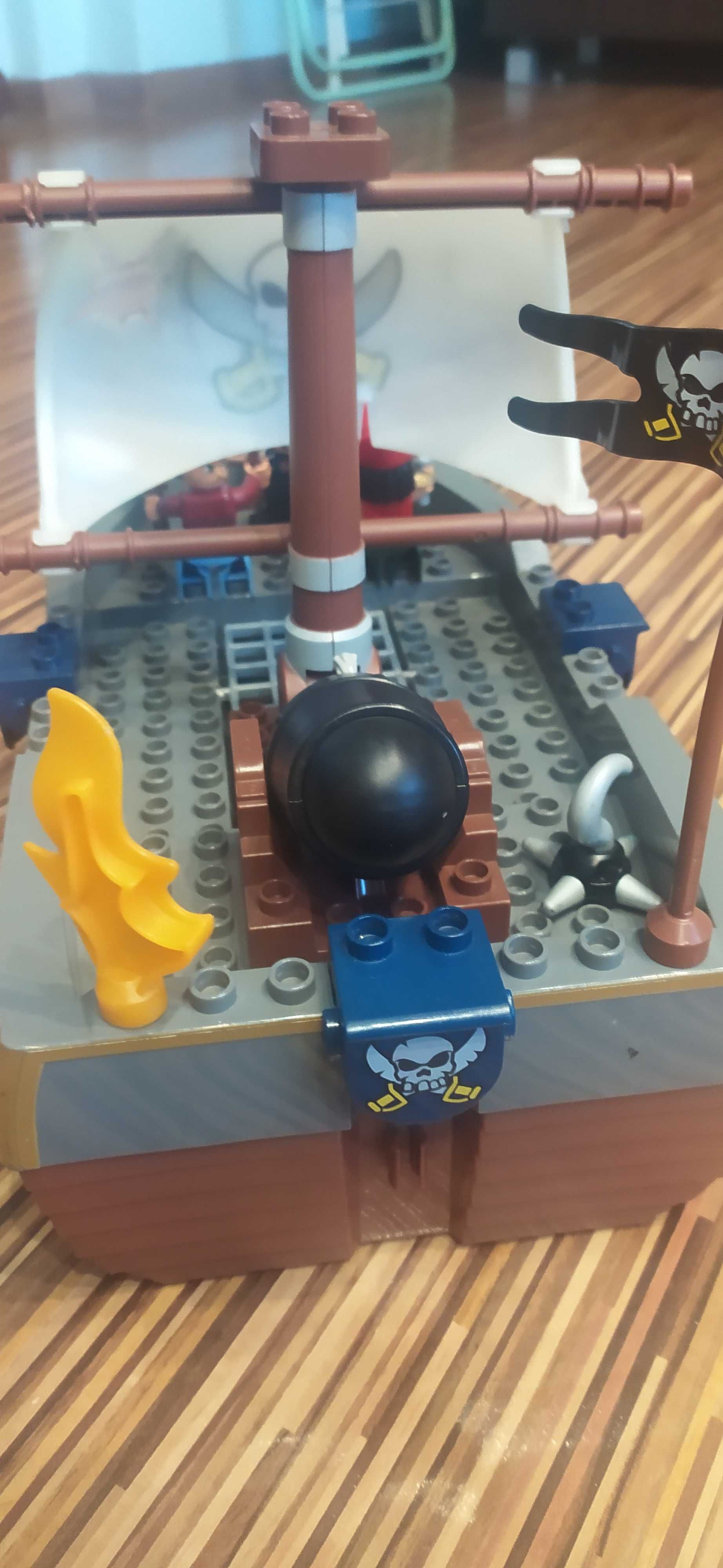 Lego duplo statek piracki
