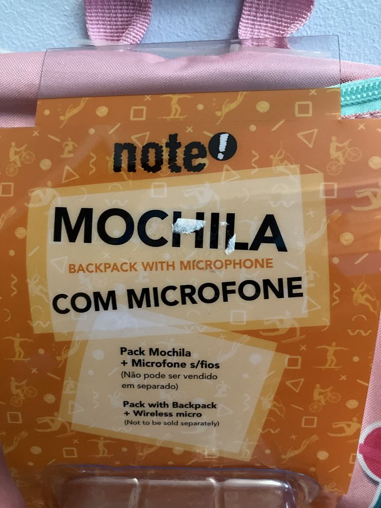 Mochila com microfone