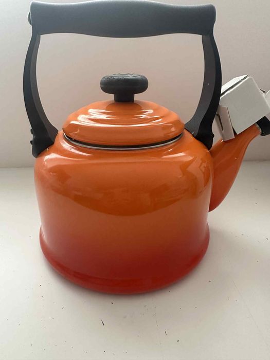 Czajnik Le Creuset pomarańczowy