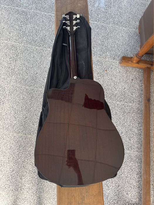 Violao em otimo estado