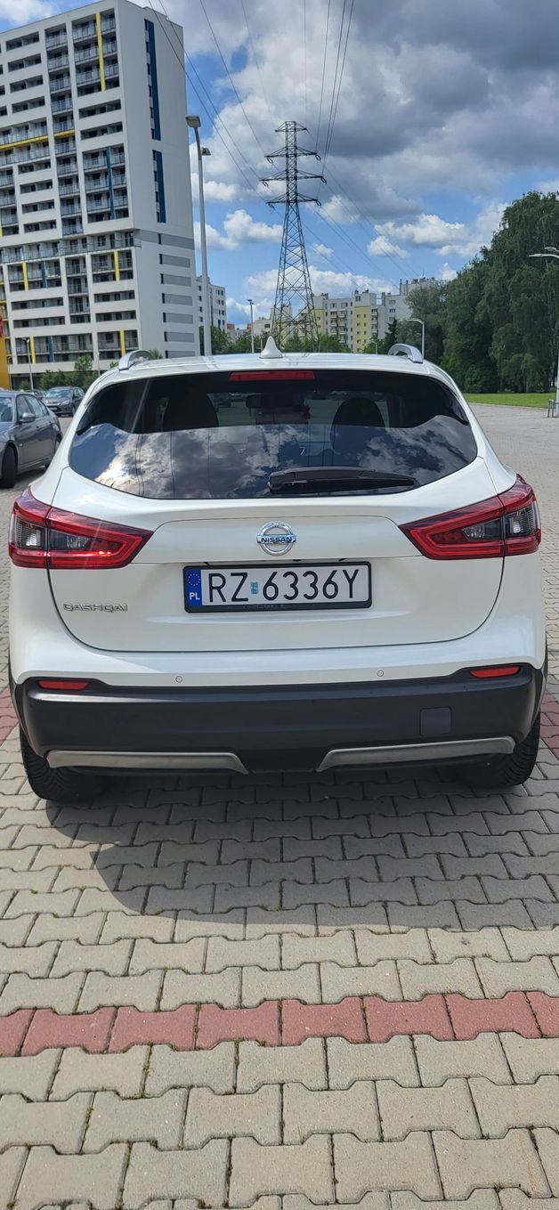 Nissan Qashqai Nissan Qashqai 1.3 DIG-T N-Connecta DCT