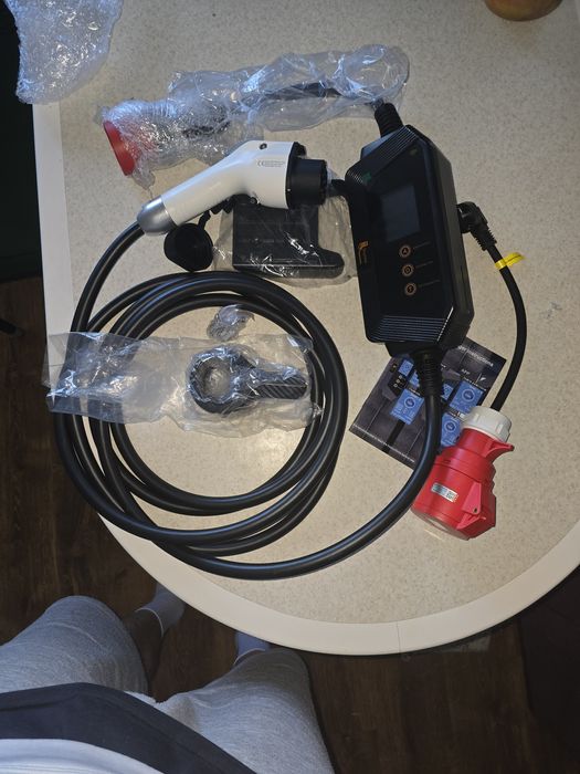 Зарядний пристрій Gb/t Feyree 3 faze