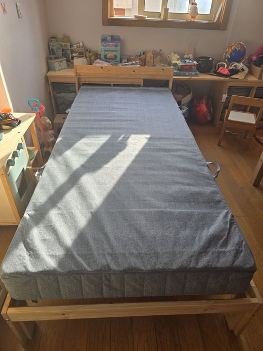 Cama Neiden + Colchao Vadso Ikea