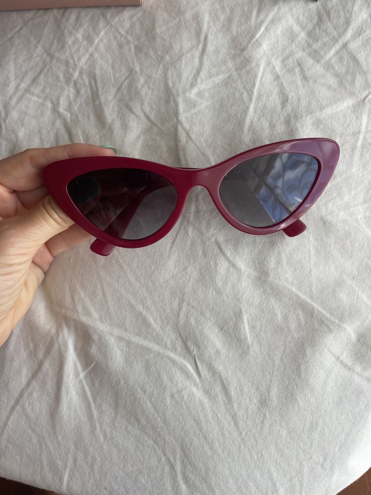 Oculos Miu Miu originais Cateye 16HS09S