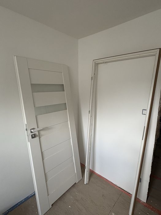 Drzwi łazienkowe nowe