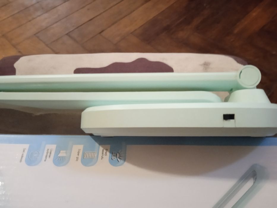 Лампа настольная лед