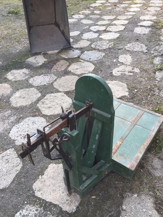 Stara waga drewniana