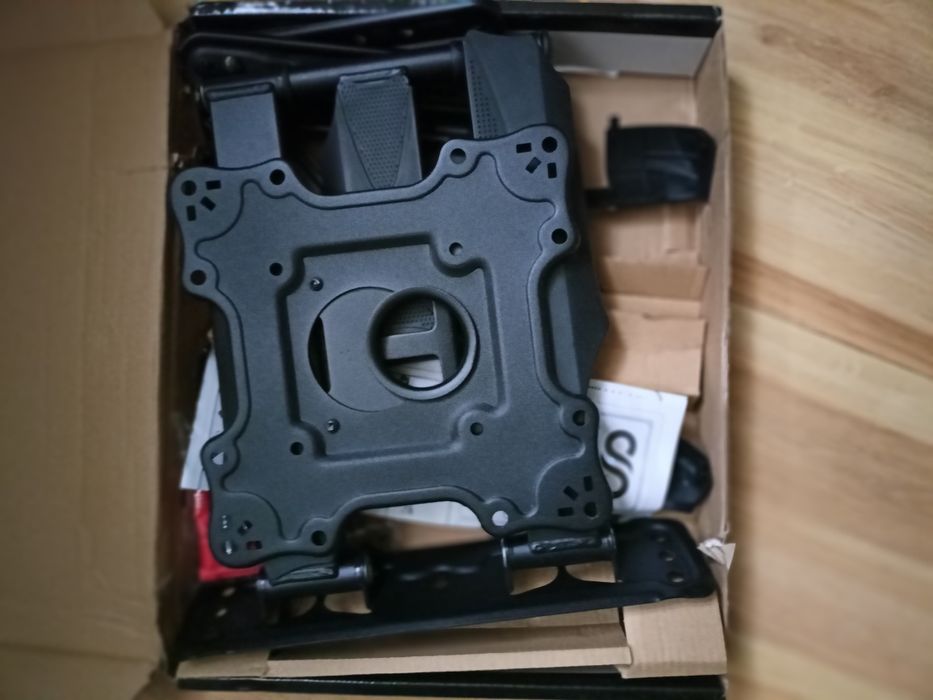 Wieszak na TV 32"-60"