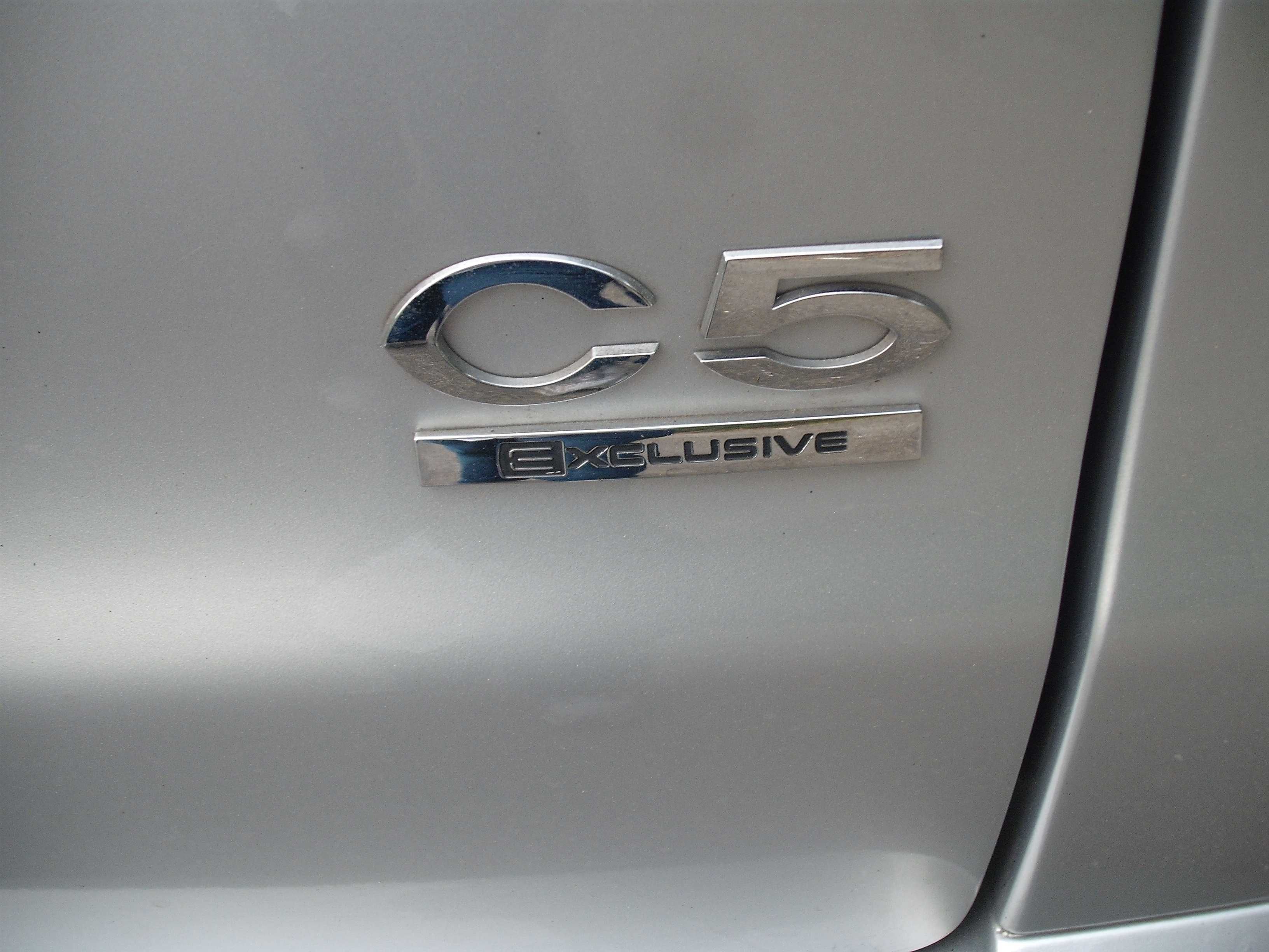 Citroen C5 Exclusive 2.0 Diesel  Automático Super bem estimado
