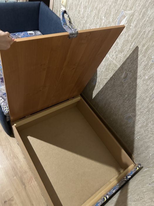 Диван дитячий , крісло-кровать, розкладний диван