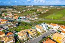 Moradia T4 São Pedro da Cadeira  ( Ericeira,Santa cruz,Mafra)