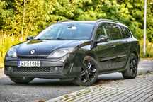 Renault Laguna 3 2.0 dCi 150 km 2010 4 Control