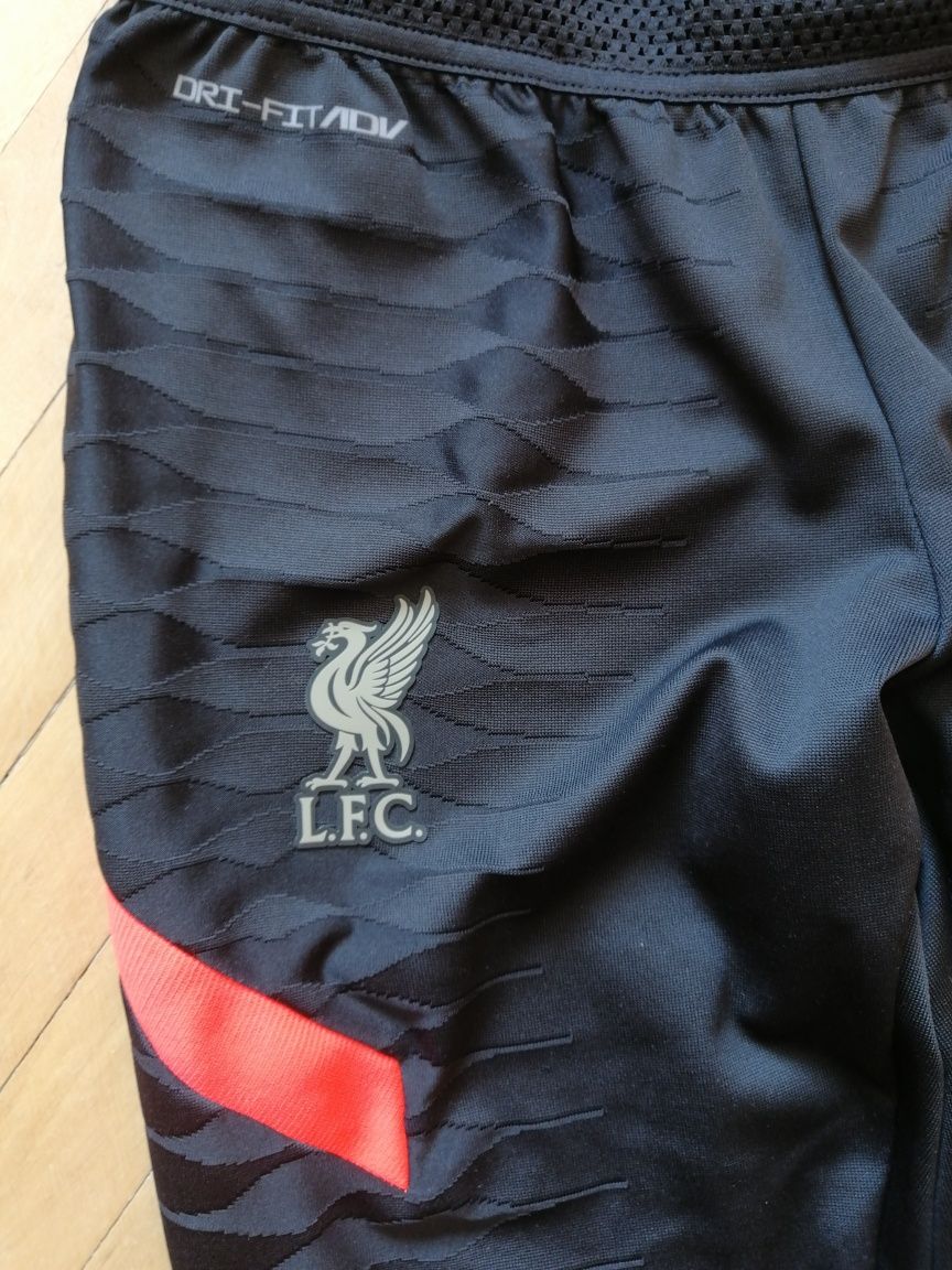 Спортивные игровые штаны Nike Liverpool LFC S