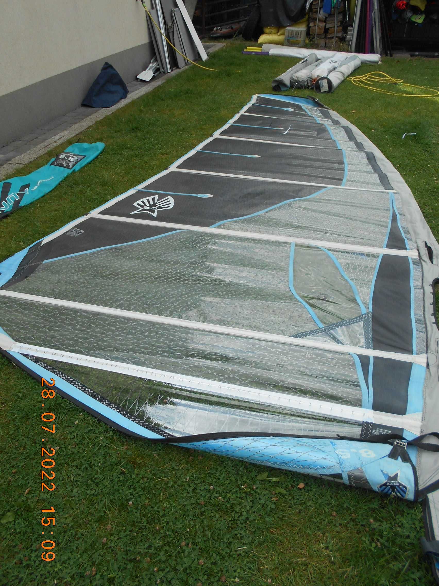 żagiel windsurfingowy firmy EZZY  Infinity 8,5