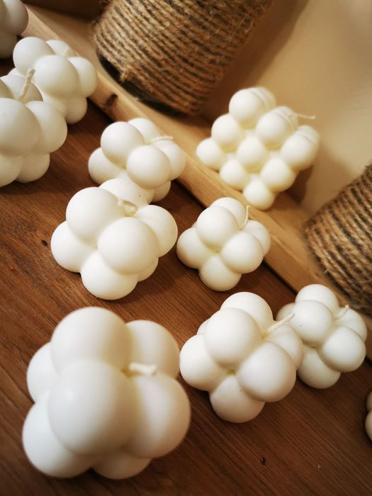 ŚWIECA SOJOWA MINI BUBBLE

Każdą świecę wykonuję ręcznie z dbałością o