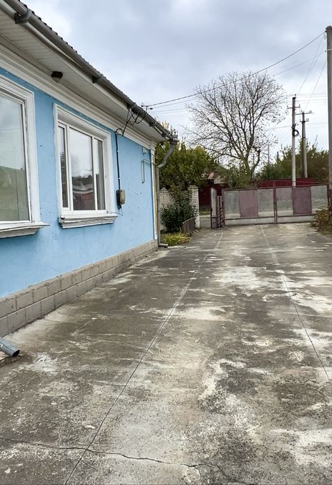 Продається будинок поруч з сосновим лісом та річкою Південний Буг