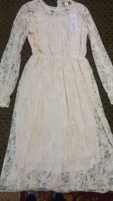 Сукня мереживна  нова