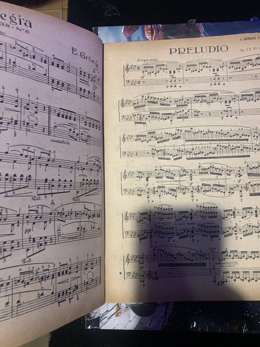 Livro semana musical antigo 1923