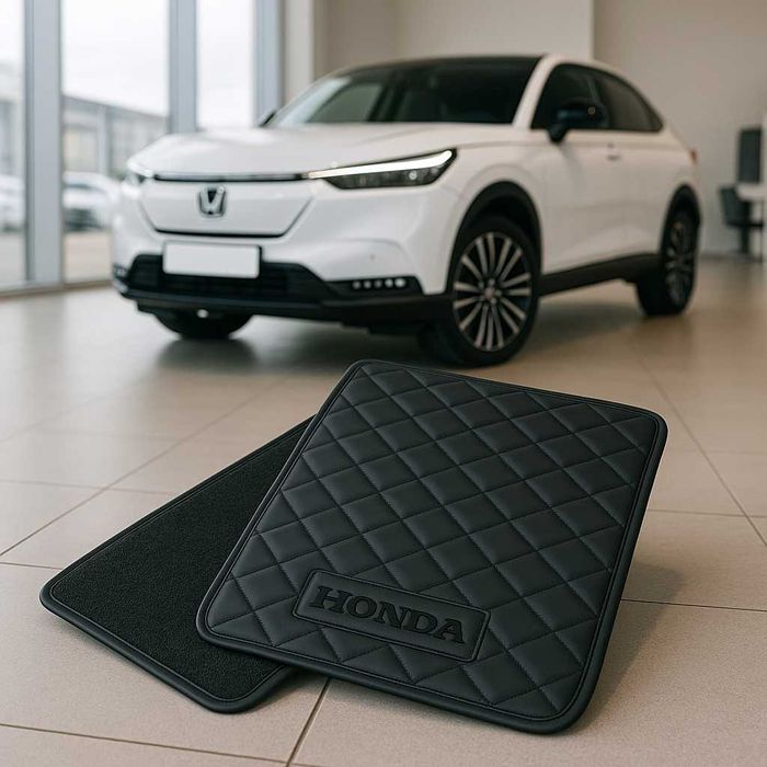 Шкіряні чорні коврики в ідеальному стані для авто Honda ens 1