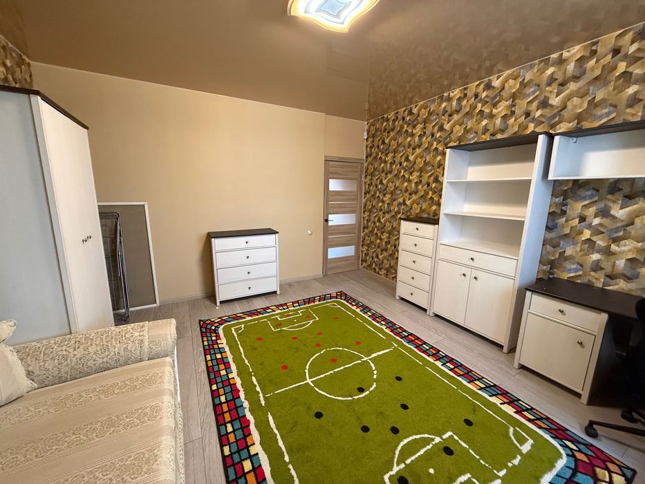 Продаж 3 кімнатної квартири на Жадова 21