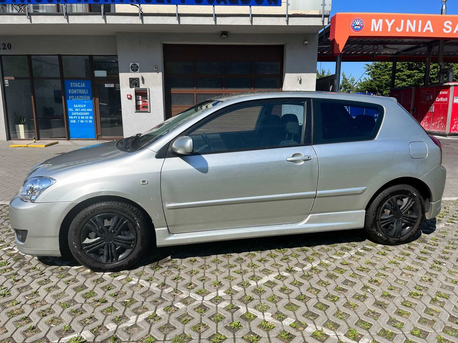 Toyota Corolla E12 Benzyna 1.6 VVT-i 3D Hatchback