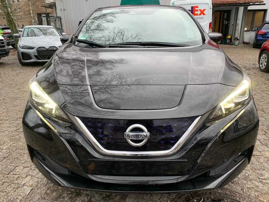 Бампер передний задний Nissan Leaf 2  разборка шрот