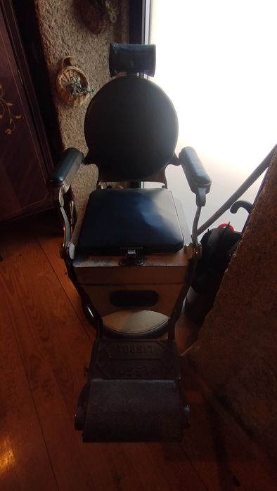 Cadeira de Barbeiro antiga