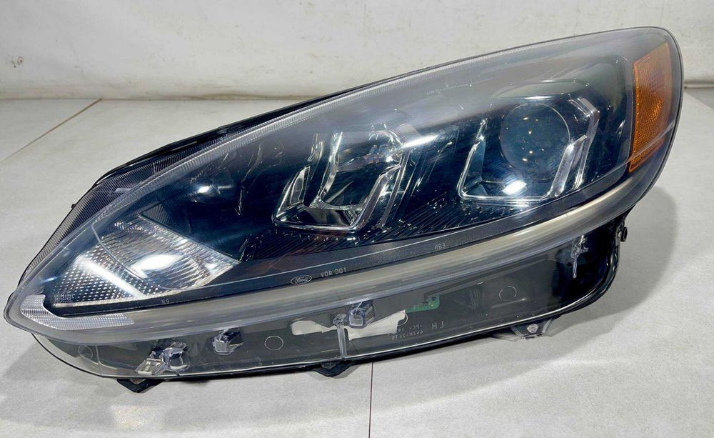 Фара передня ліва Ford Escape 2020 - 2022