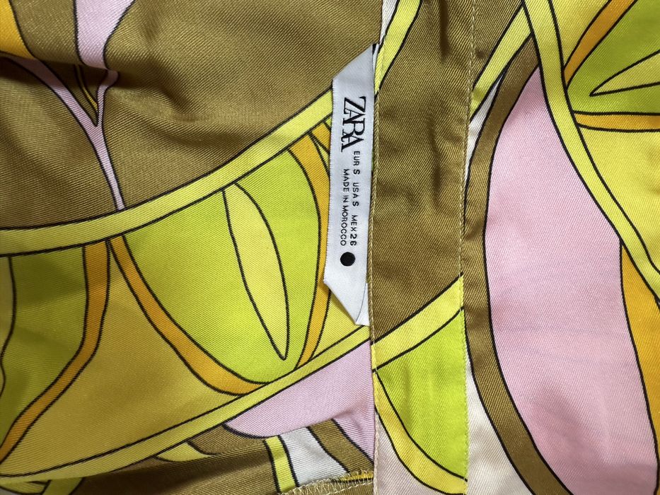 Жіночий    костюм