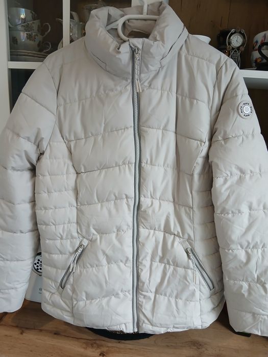 Куртка женская.Размер М.