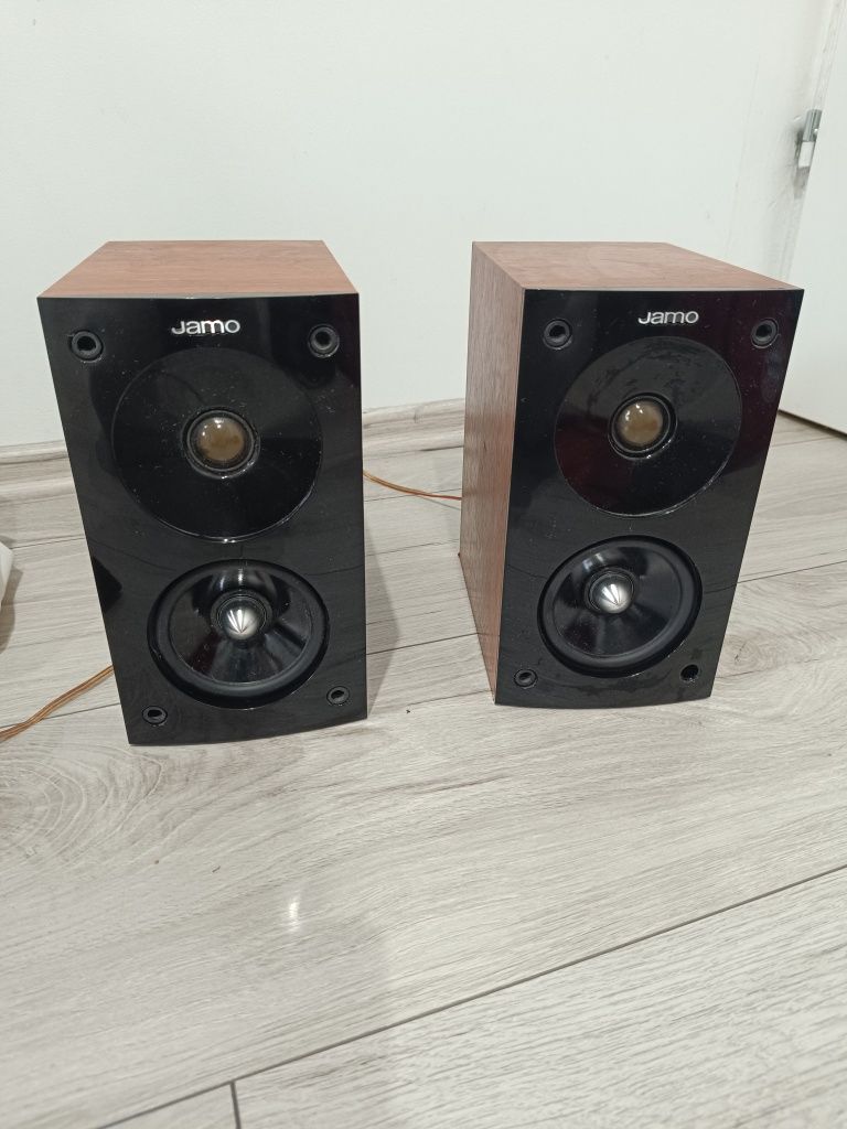 Kolumny głośnikowe 5.0 JAMO S 606 HCS + Subwoofer Yamaha YST-SW030