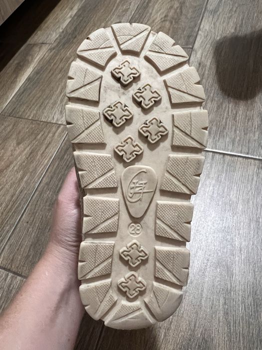 Продам дитячі  дуже теплі сапоги угги на овчині Розмір 28