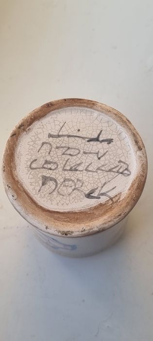 Três Potes de Farmácia Antiquíssimos