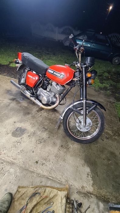 Мотоцикл іж планета 5